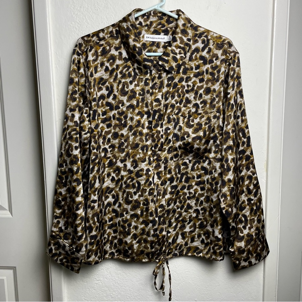 REBECCA MINKOFF Shirt Blouse Women’s Size 2X Leopard Print Satin Button Up NEW